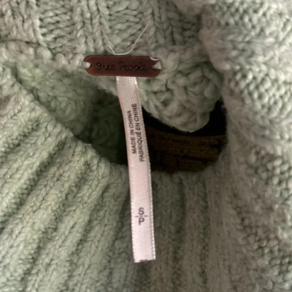 Free People - Merry Go Round Cable-Knit Sweater Mint - Women’s S​​